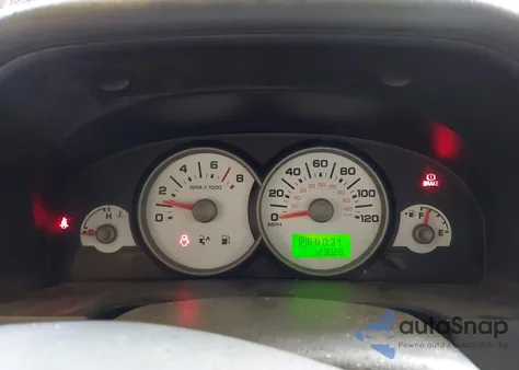 2005 Ford Escape Xlt from USA, damaged, VIN 1FMYU93145KE31853